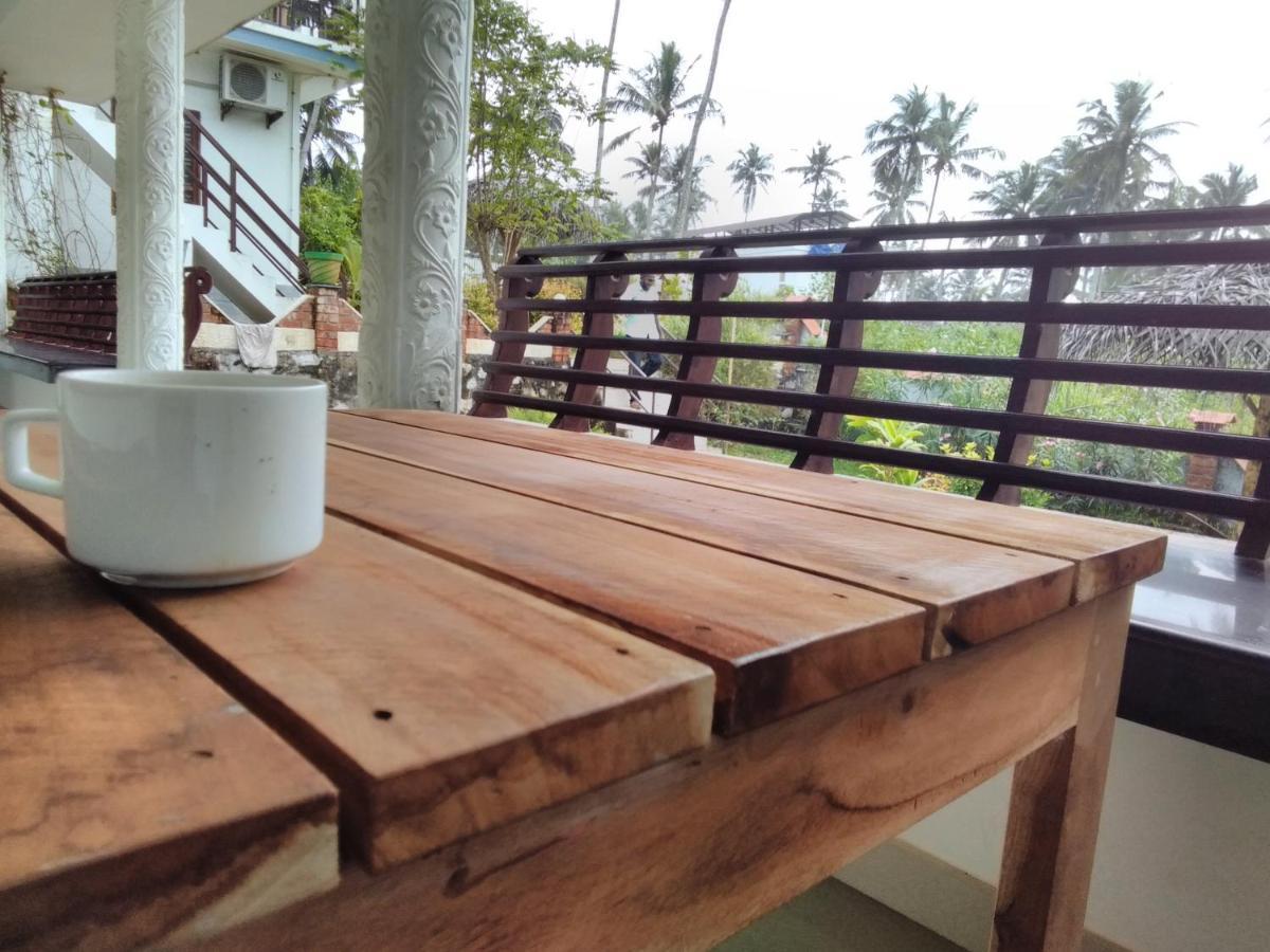 Sherly Cottages วาร์คาลา ภายนอก รูปภาพ