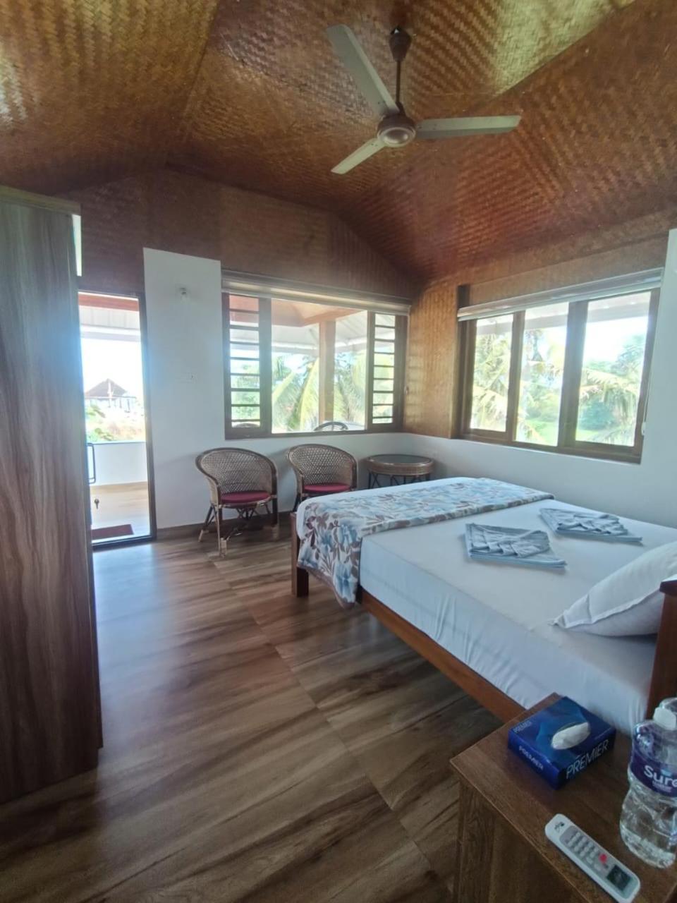 Sherly Cottages วาร์คาลา ภายนอก รูปภาพ